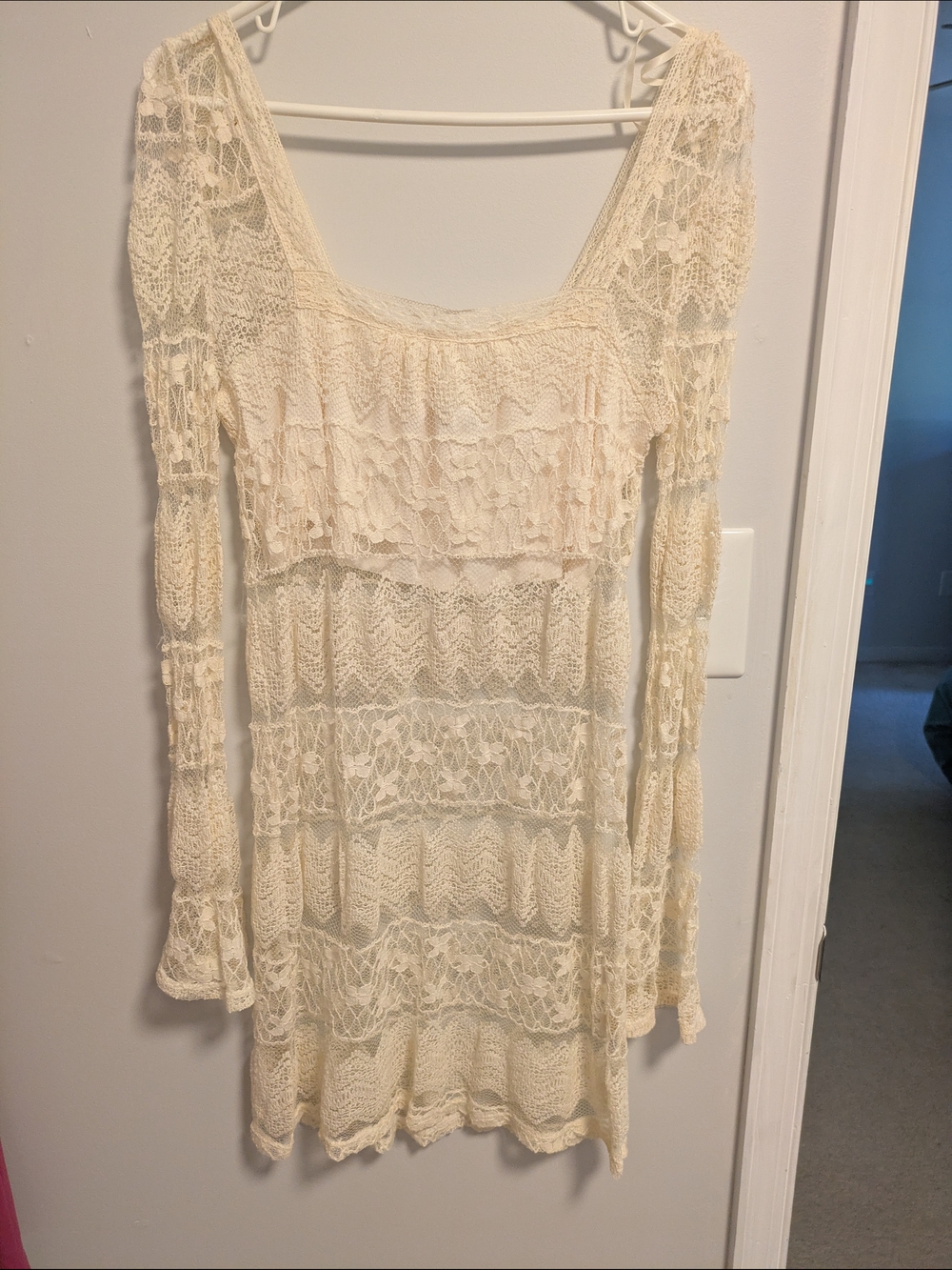 Cream Lace Tiered Long-Sleeve Dress Sheer Size L Cottagecore Shabby Chic Vintage